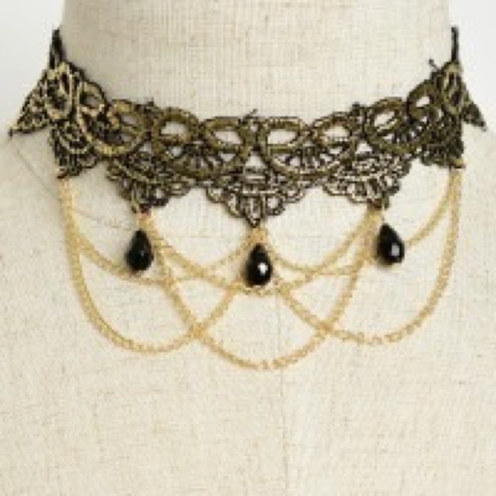 Women’s Choker