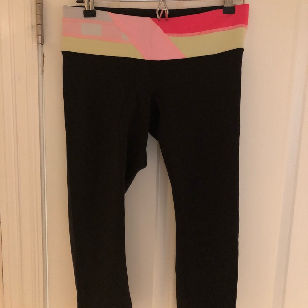Lululemon reversible crop capris