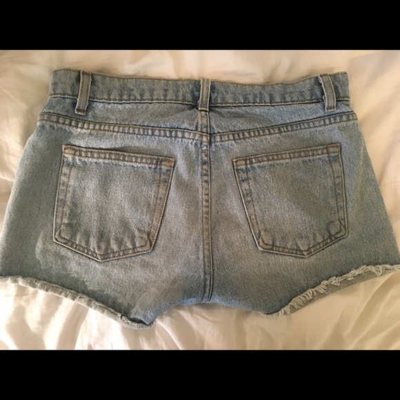 American apparel light wash denim shorts - Picture 2 of 2