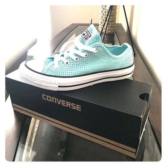 Converse ( perforated ) Sneakers 😍 - Picture 1 of 3