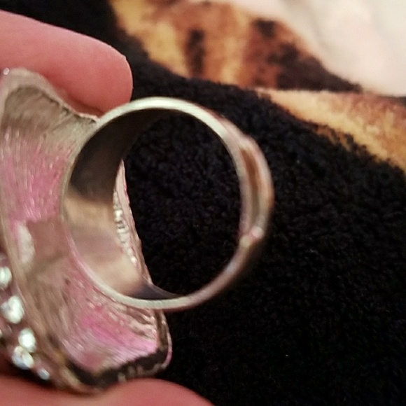 New Bling Hello Kitty Ring - Picture 2 of 5