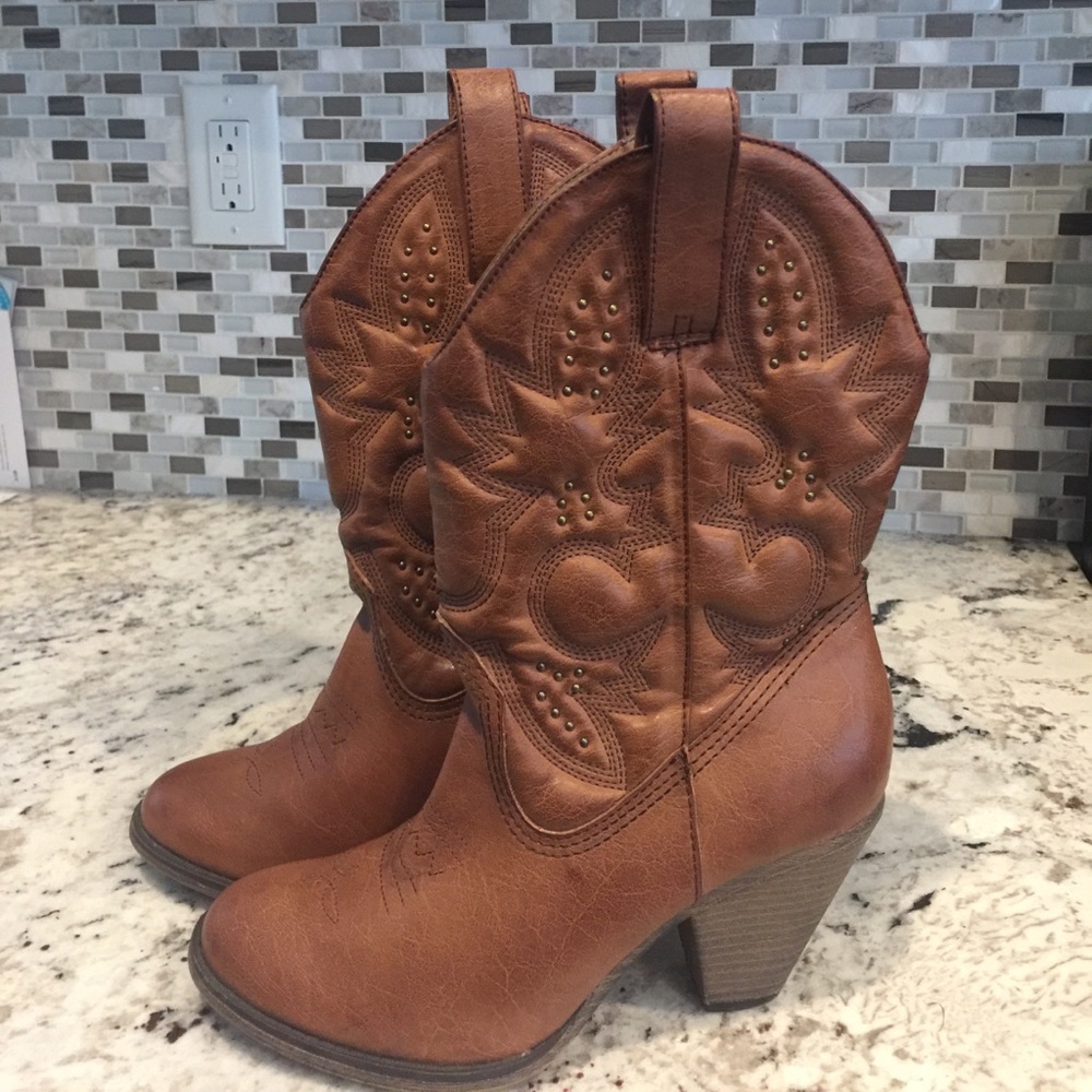 Cowgirl Boot