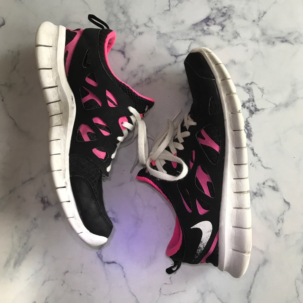 Nike Free Run Athletic Shoes
