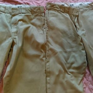 2 pair of Dickies 874 Original fit khaki