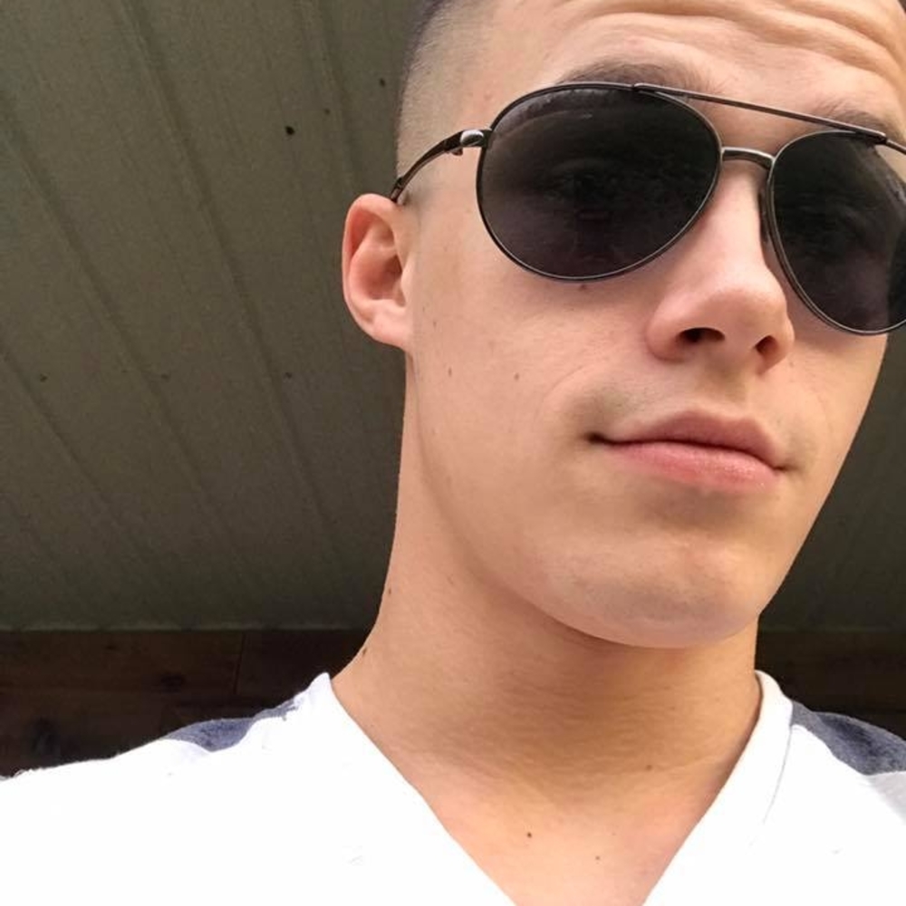 Meet your Posher, Cj