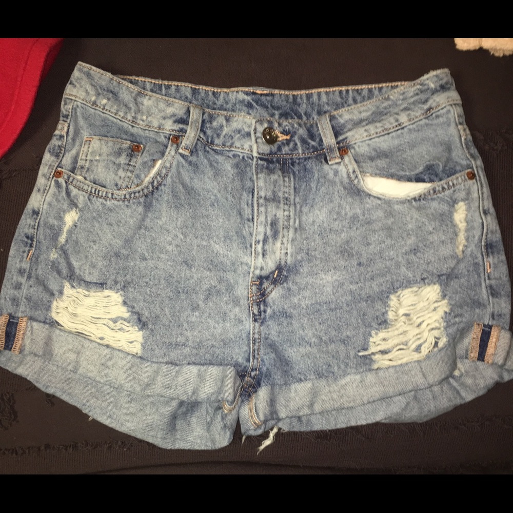 H&M high waisted jean shorts
