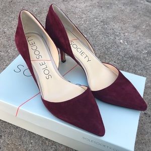 Burgundy Pointed Toe Kitten Heels