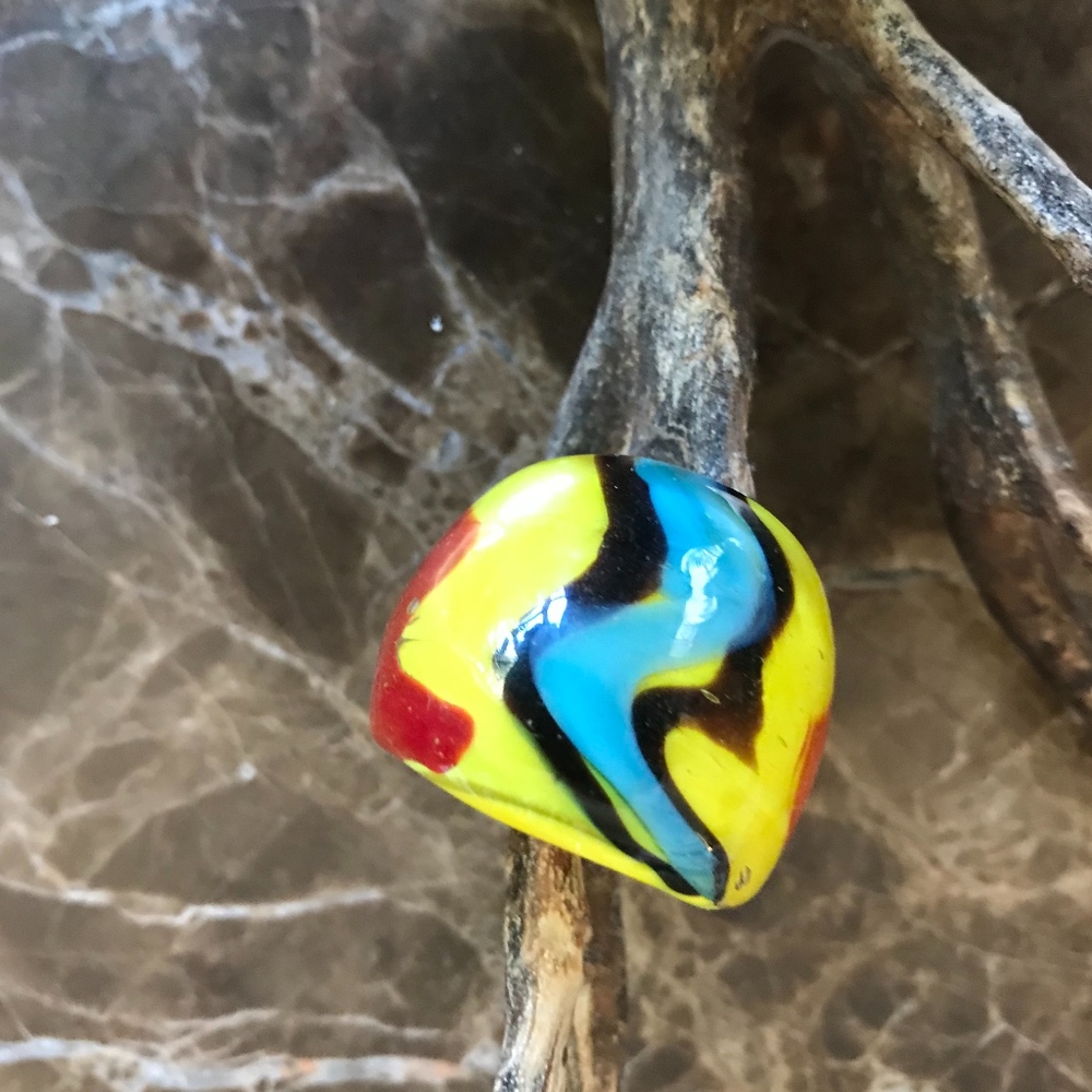 Vintage1960's Mod Blue Lightning Lucite Ring