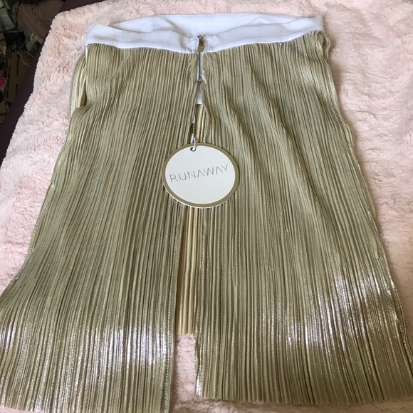 Bounce top by RUNWAY sexy gold club top NWT - Picture 3 of 7