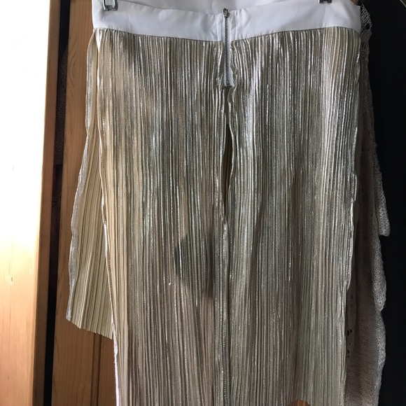 Bounce top by RUNWAY sexy gold club top NWT - Picture 6 of 7