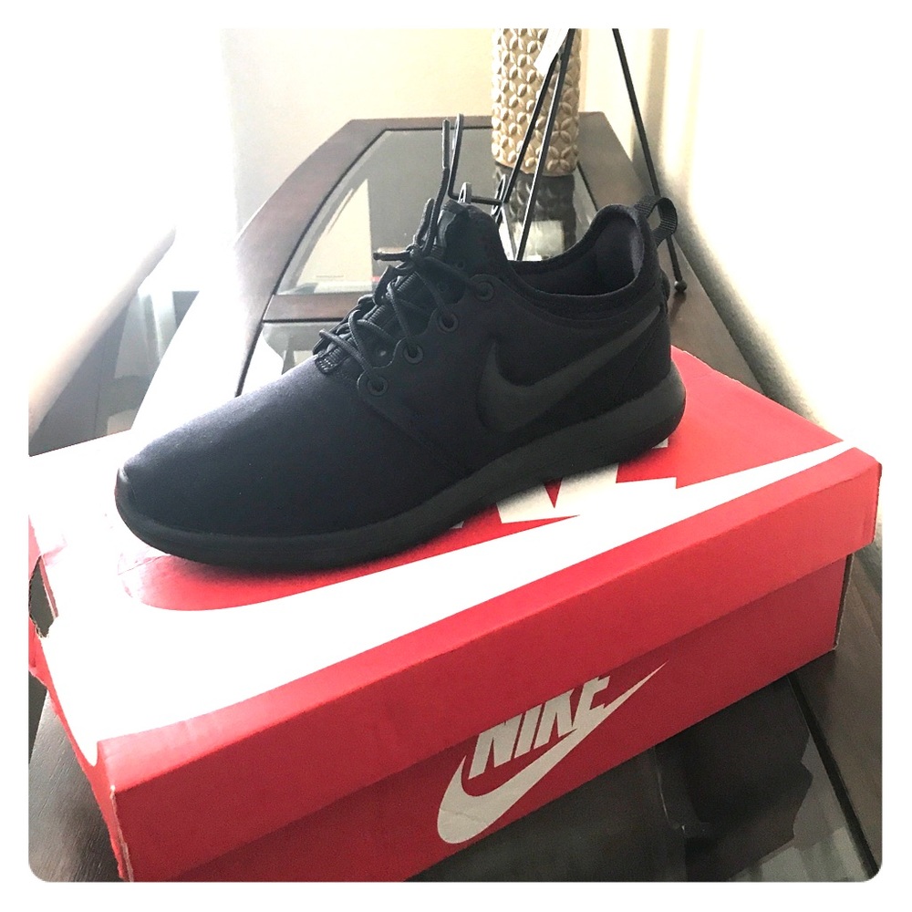 Nike Roshe Two ❤️❤️