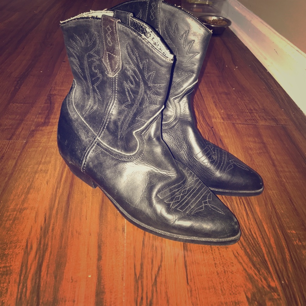 Short Cowboy Boots