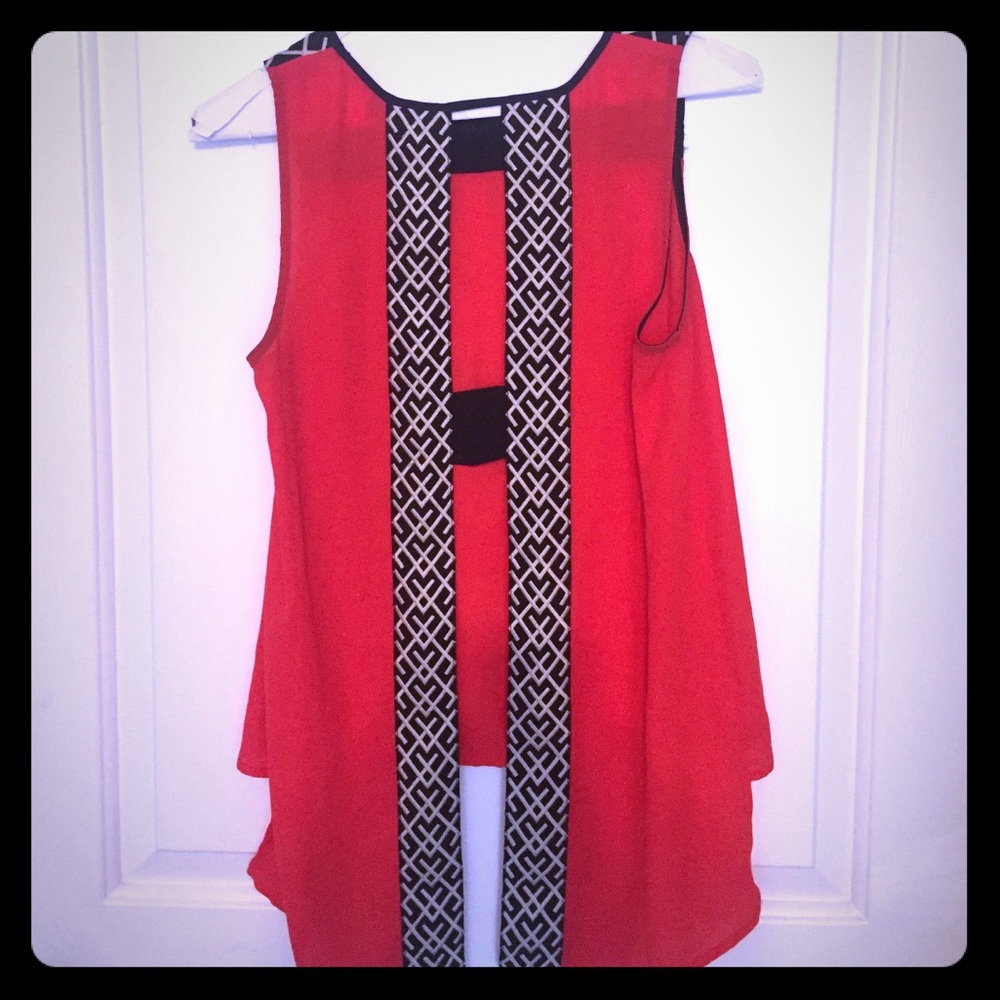Cute hi lo sleeveless top