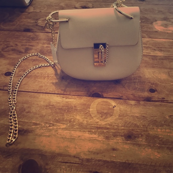 Purse with tags - Picture 1 of 3