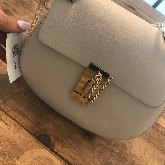 Purse with tags - Picture 2 of 3