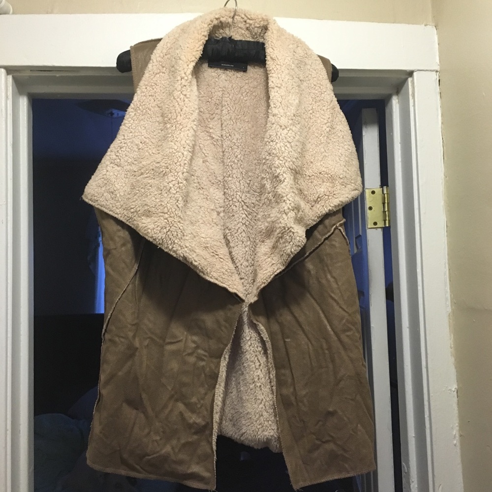 Akira Sherpa style vest sz large