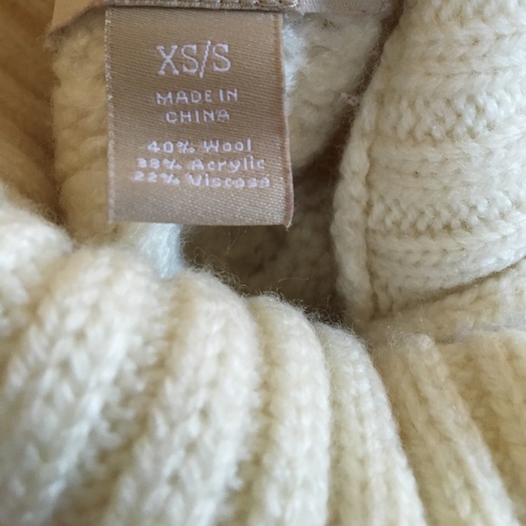 BanAnA rePuBlic p0nch0 - Picture 4 of 4