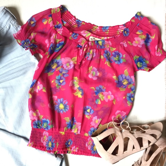 Hollister Tops - Hollister sheer top; size XS Hollister Tops - Hollister sheer top; size XS