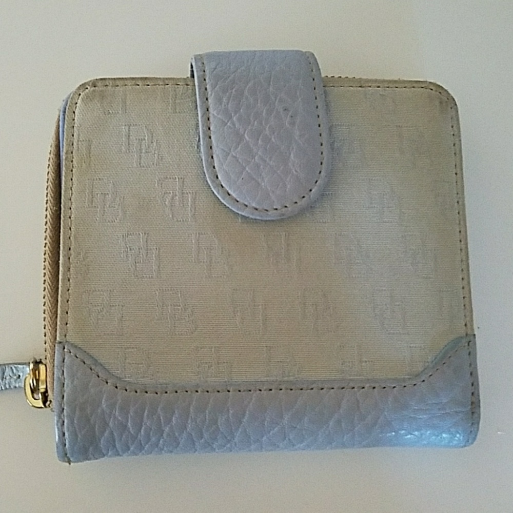 Dooney  & Bourke wallet
