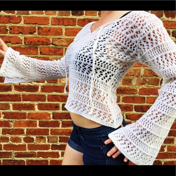 Crochet bell sleeve top - Picture 1 of 4