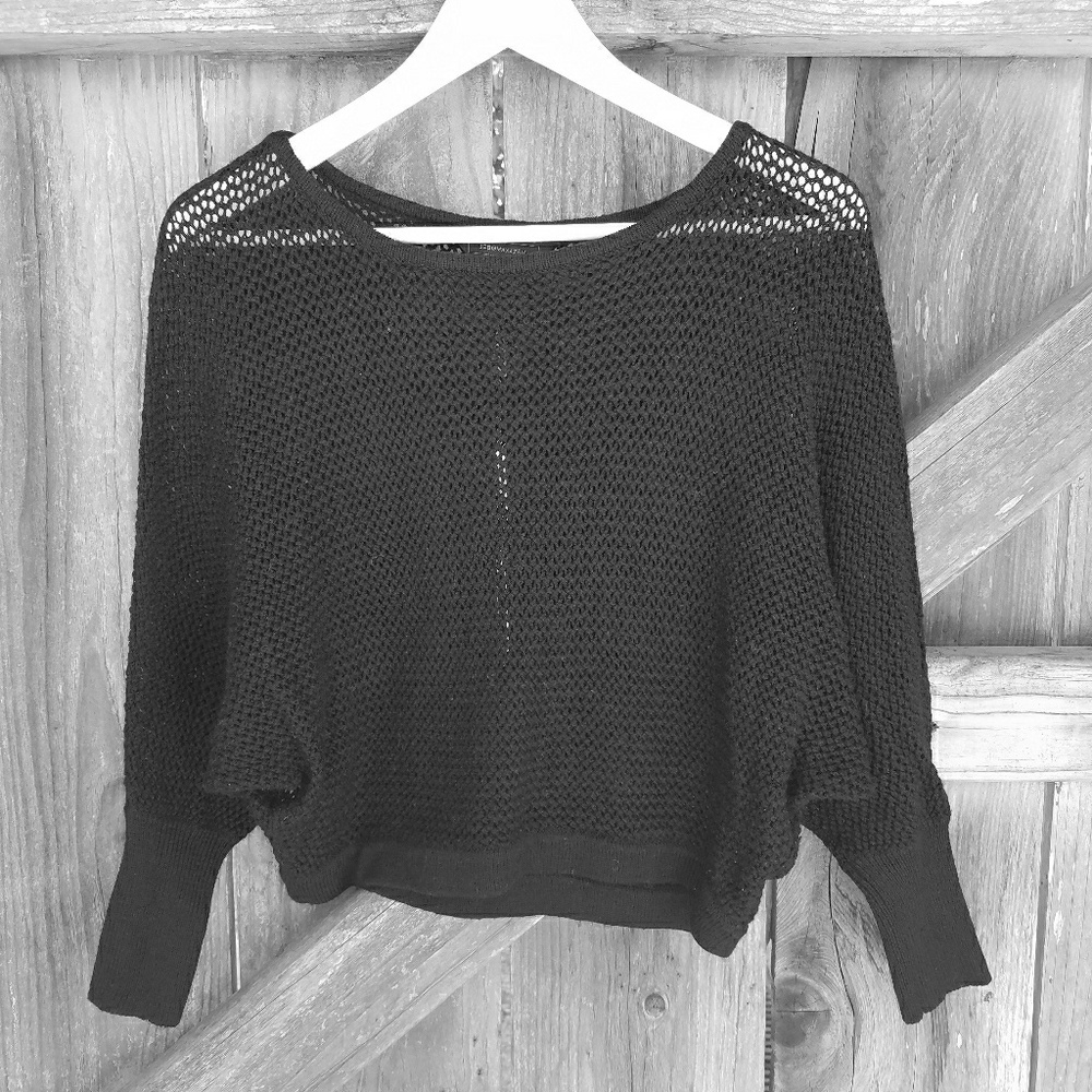 Cropped batwing sweater XS