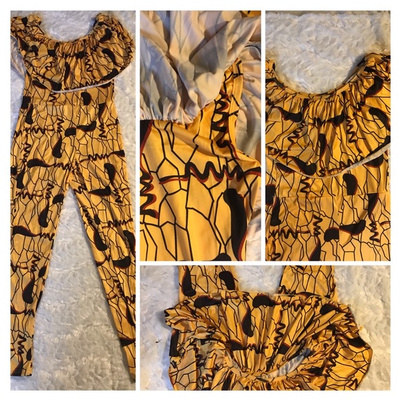 Abstract Off Shoulder Jumpsuit - Picture 5 of 7