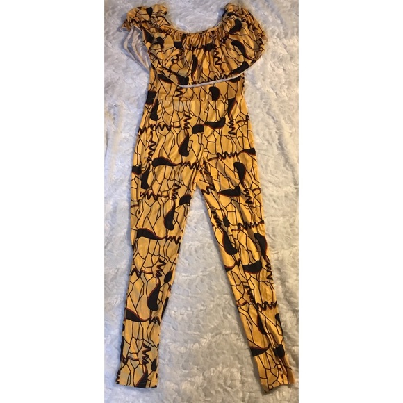 Abstract Off Shoulder Jumpsuit - Picture 4 of 7