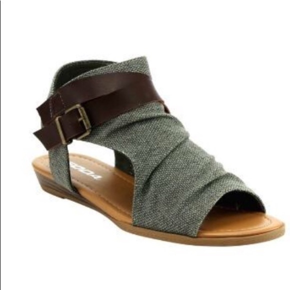 Sandals - Picture 2 of 2