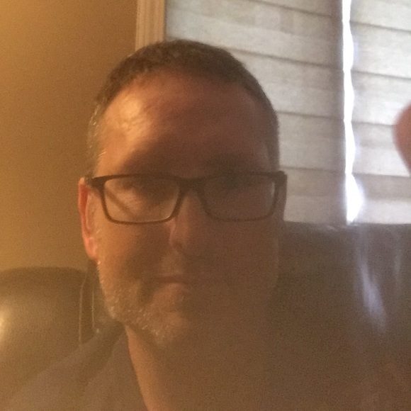 Meet your Posher, Chad - Picture 1 of 1