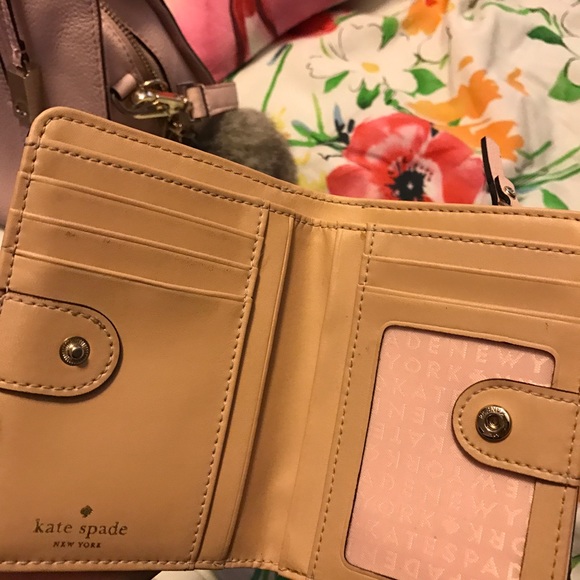 Baby Pink Kate Spade Purse & matching wallet - Picture 4 of 8