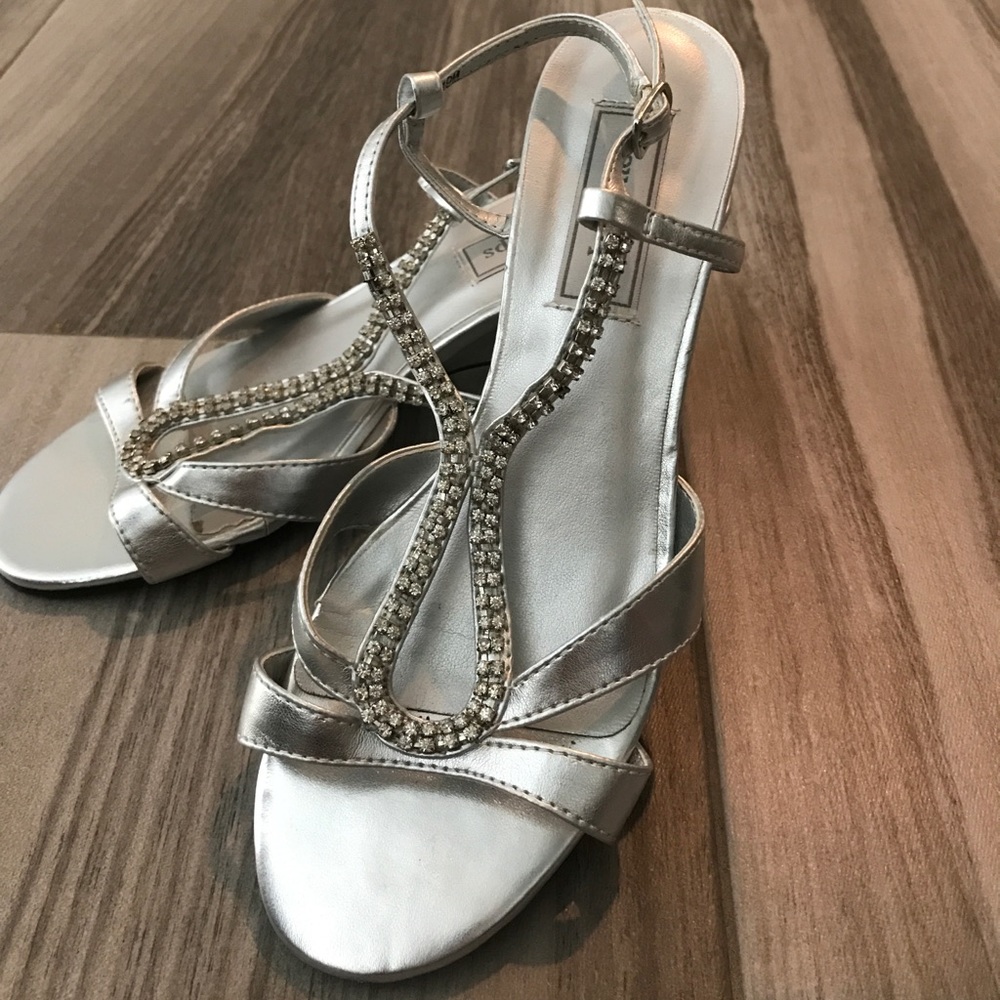 Bling wedge shoes