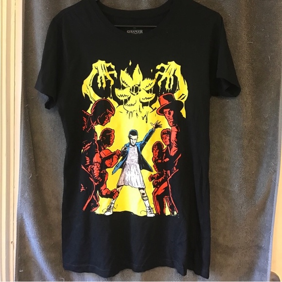 Lootcrate Tops - Stranger things Lootcrate exclusive