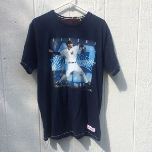 Rare Mitchell & Ness Yankees shirt