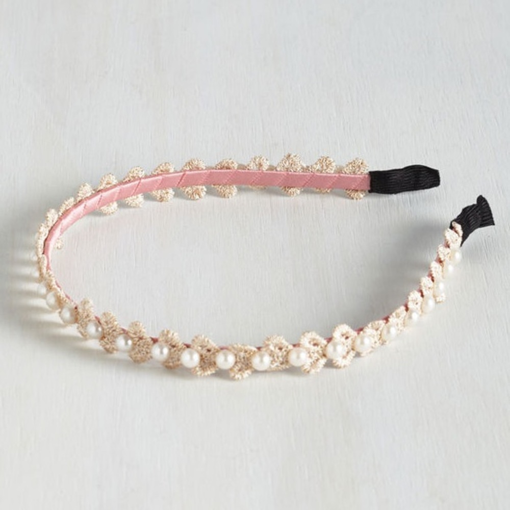 ✨FLASH SALE ✨ NWOT Modcloth Gold+pearl headband