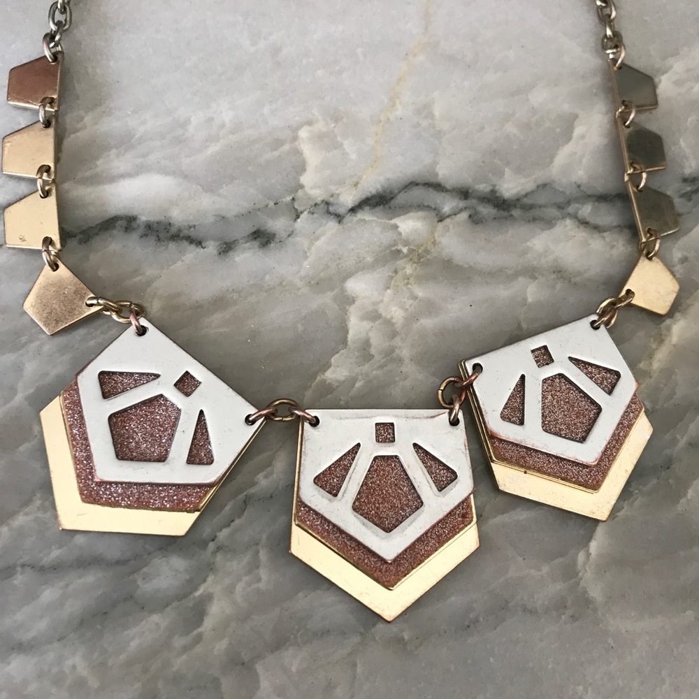 Express Statement Necklace - Picture 3 of 3