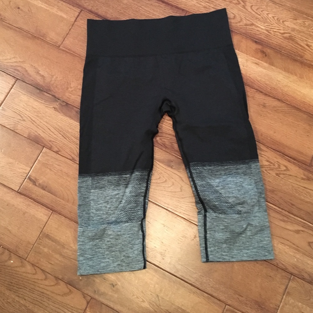 Lululemon capri pants