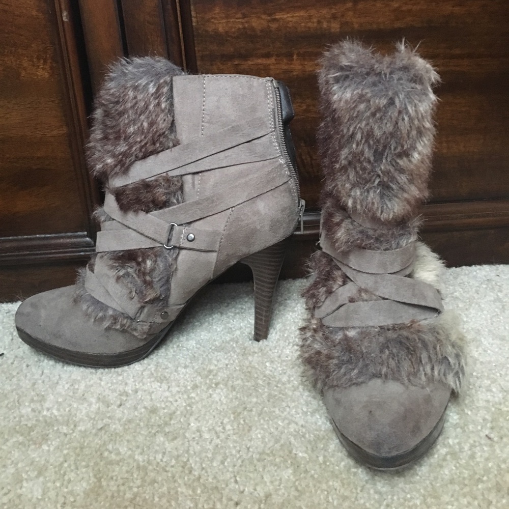 Fur boots