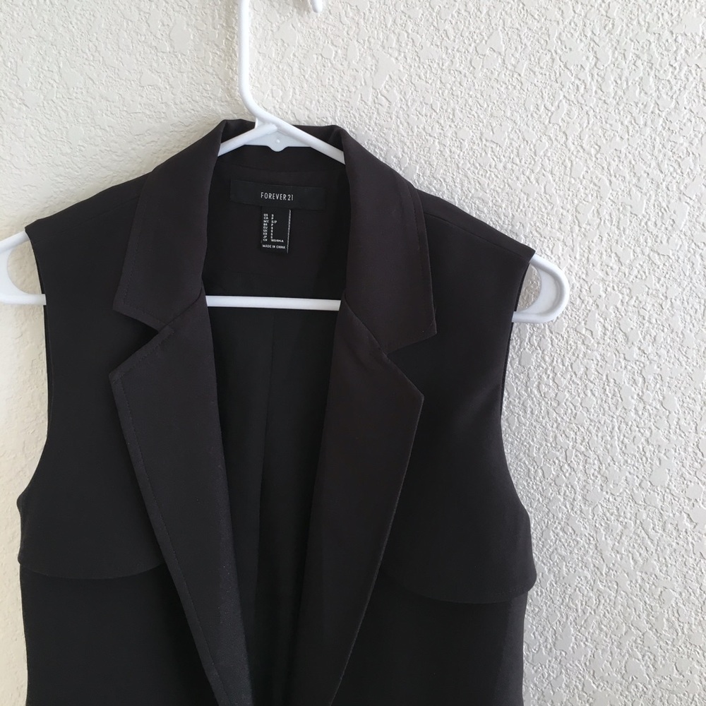 Sleeveless Longline Blazer