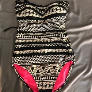 Sale! Jessica Simpson Swimsuit