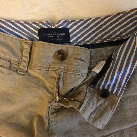 KHAKI SHORTS - Picture 4 of 5