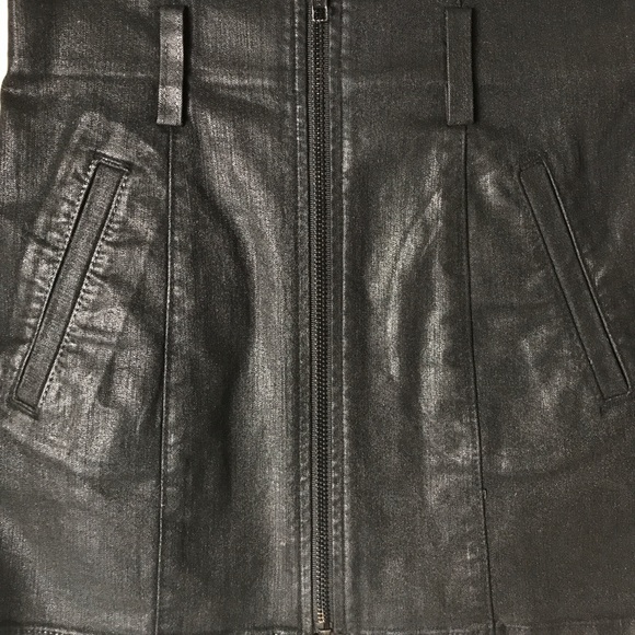 LF Skirt - Picture 2 of 3