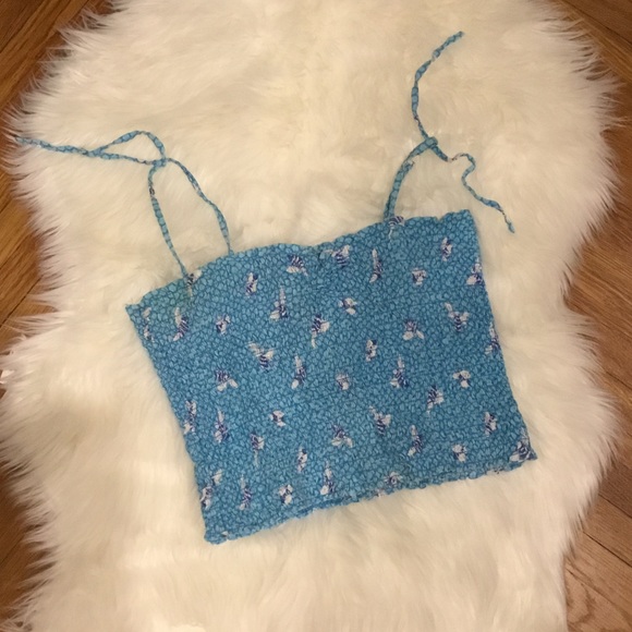 Lilly Pulitzer Tops - Lilly Pulitzer Blue Bumble Bee Crop Top