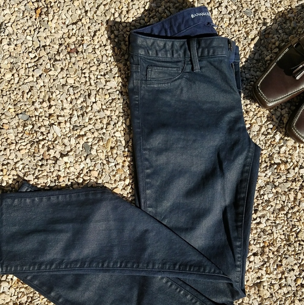 Banana Republic Size 25 Jean with beautiful sheen