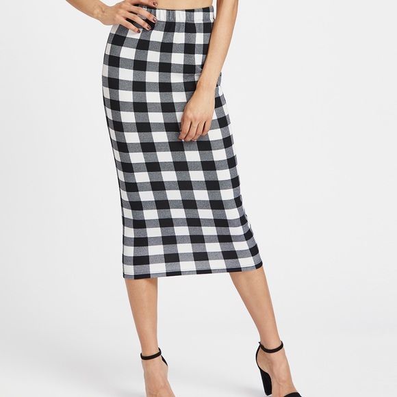✨LAST ONE ✨ LARGE PLAID MIDI SKIRT - Picture 3 of 5