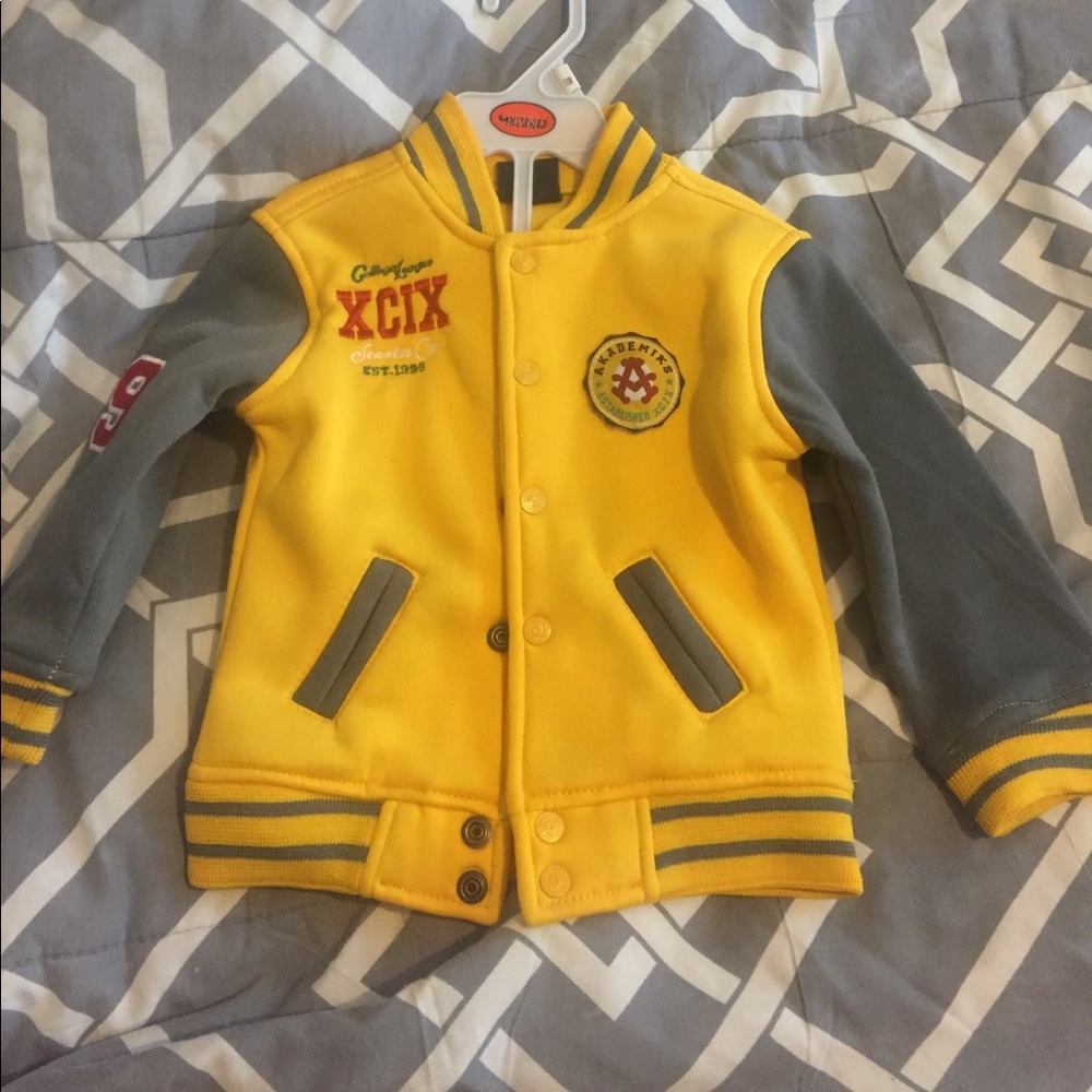 18 month Akademiks jacket