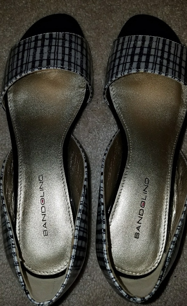 Bandolino flats