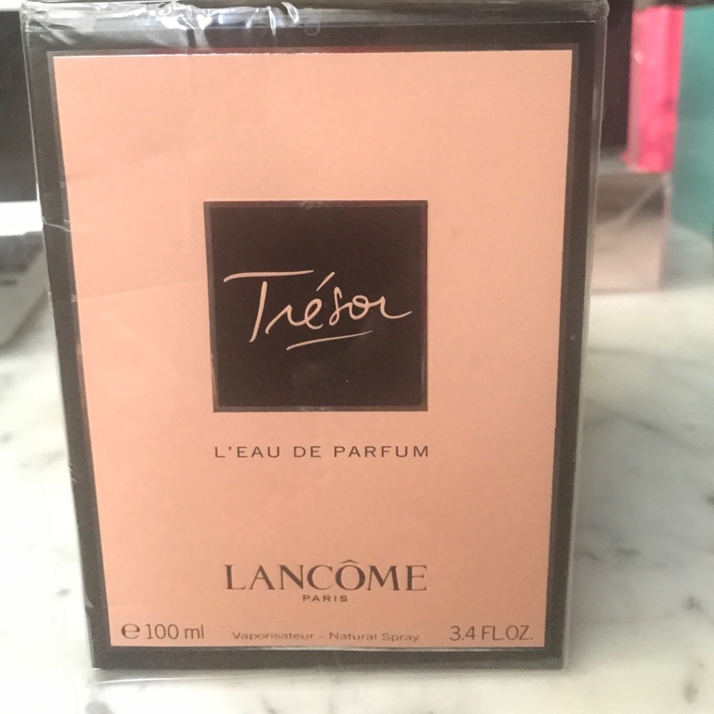 Lancôme Tresor perfume