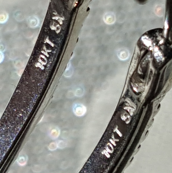10k white diamonds hoops. Front/back - Picture 5 of 8