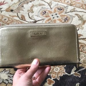 DKNY gold wallet- never been used