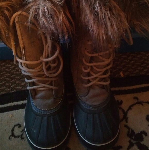 Old Navy Galoshes with - Picture 2 of 2